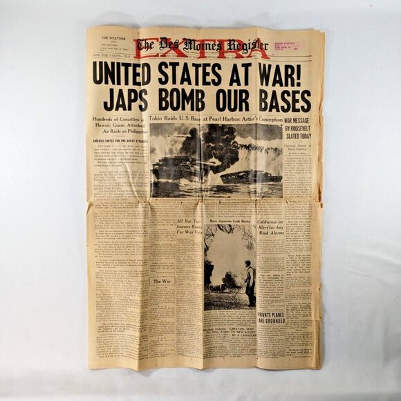 ORIGINAL! WWII Dec 8, 1941 newspaper Japan attacks Pearl Harbor, US DECLARE WAR! - Picture 1 of 16